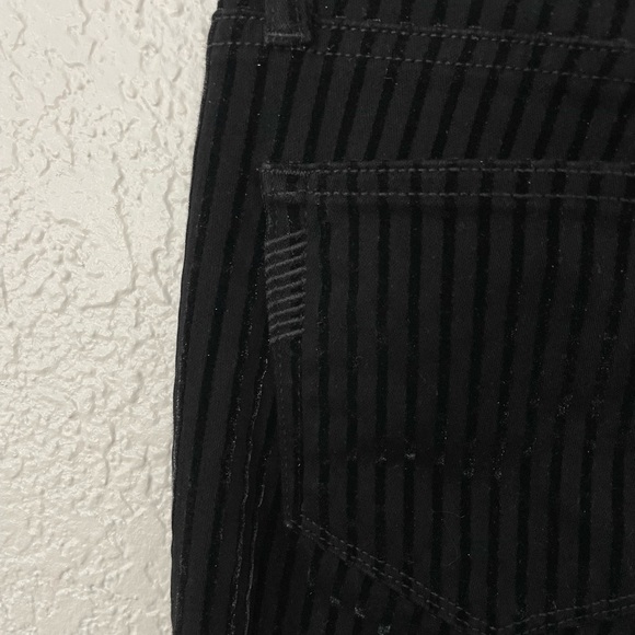 PAIGE Woman’s Verdugo Ultra Skinny Jeans with Velvet Stripping 🌟 - Picture 7 of 10